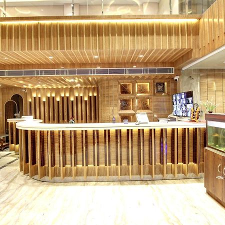 Hotel Krishna Plaza 'New Delhi' - By M S Hospitality Zewnętrze zdjęcie