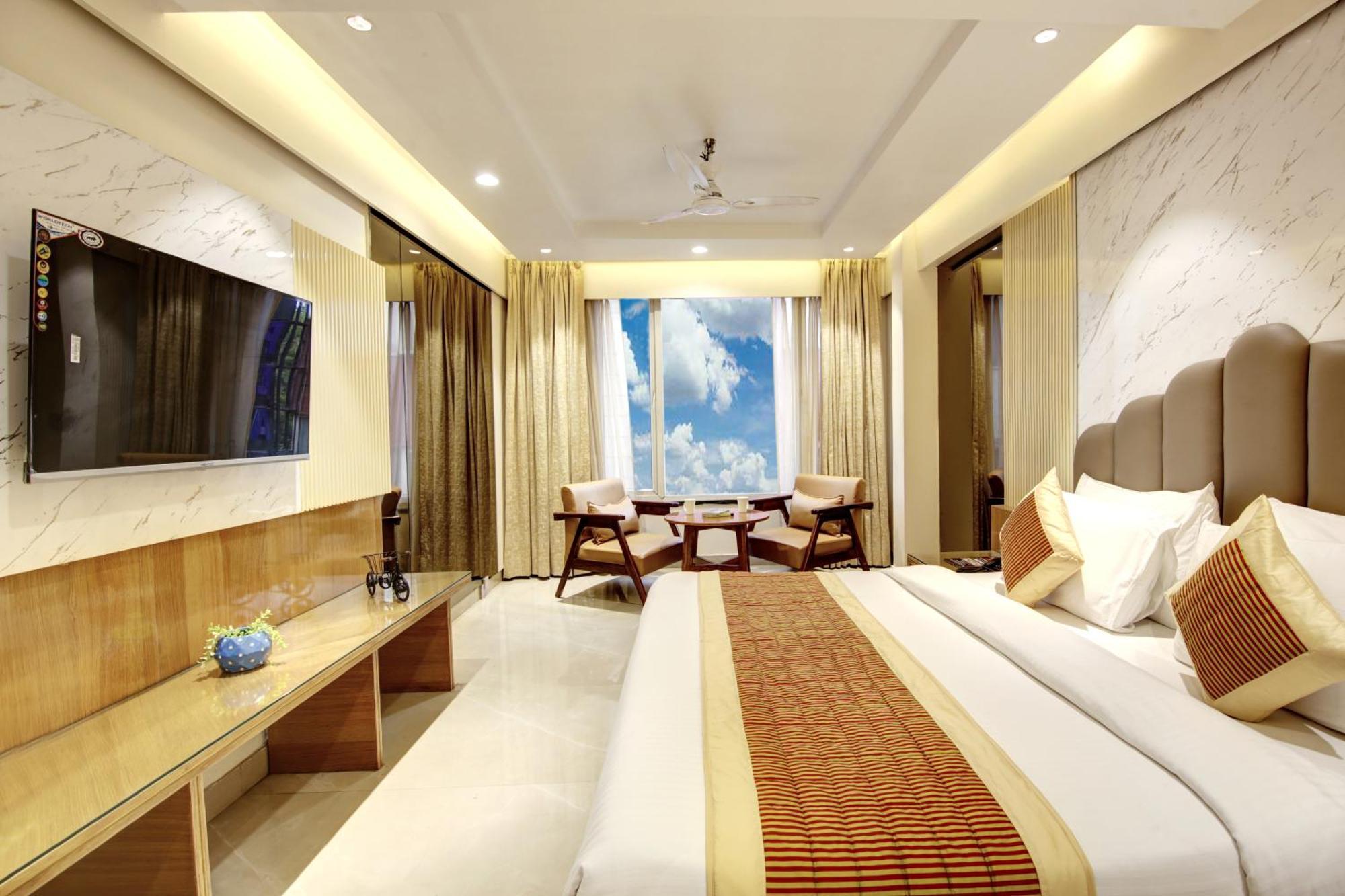 Hotel Krishna Plaza 'New Delhi' - By M S Hospitality Zewnętrze zdjęcie