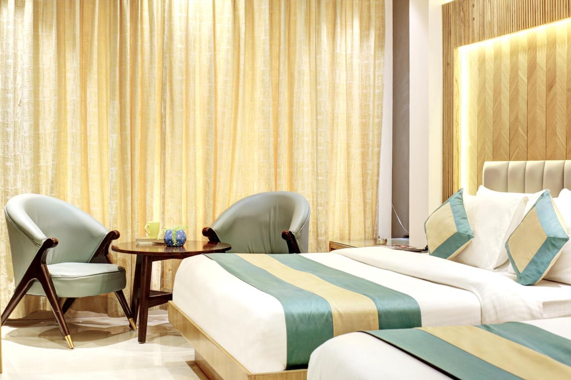 Hotel Krishna Plaza 'New Delhi' - By M S Hospitality Zewnętrze zdjęcie